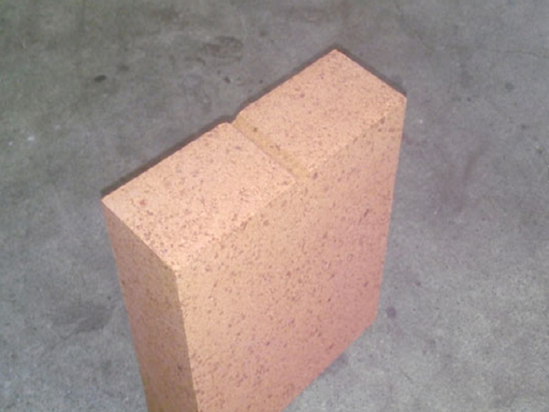 Refractory magnesia alumina bricks