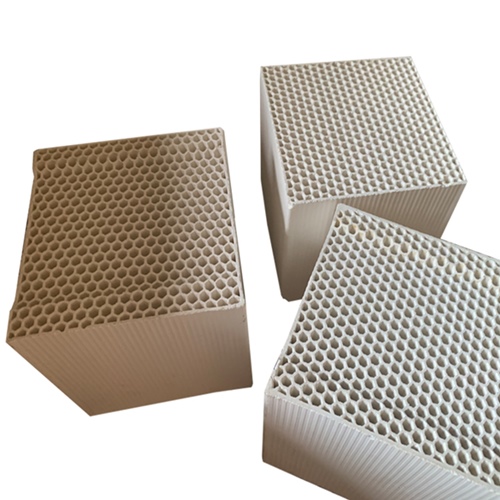 Ceramic honeycomb regenerator